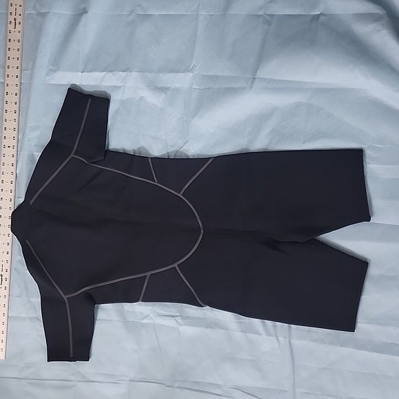 Seaskin Wetsuit small mens - Picture 7 of 8